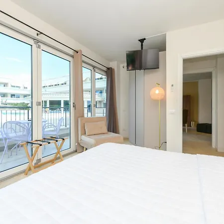 Lastmile With Terrace&pool Near Lake&sirmione بيت للعطل